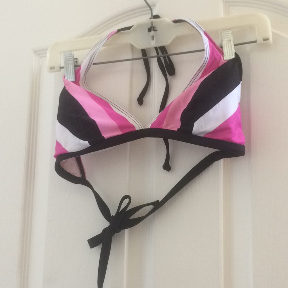 FINAL MARKDOWN Anne Klein swimsuit top 14